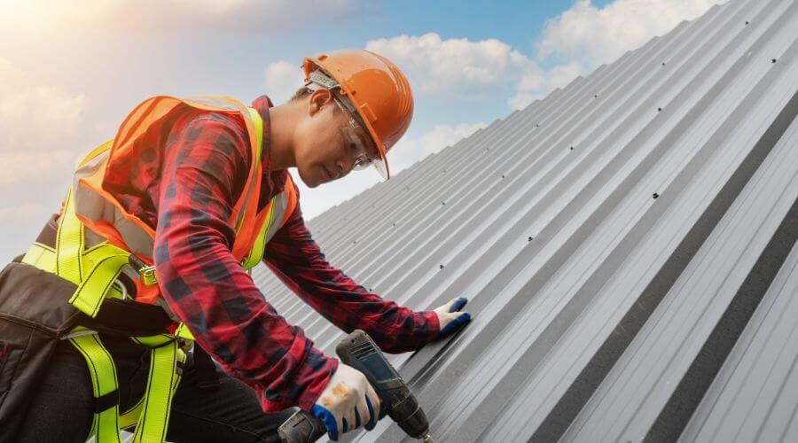 Owens Corning roofing contractor in Summitville, IN